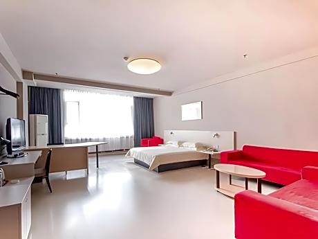 Select Business Room A