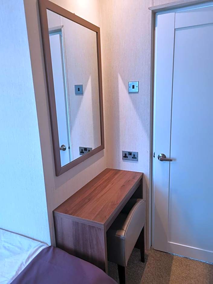 Pemberton Arrondale Lodge, Lakeside View (Haven Lakeland)