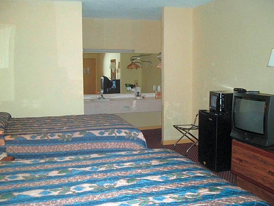 Super 8 by Wyndham Laurel