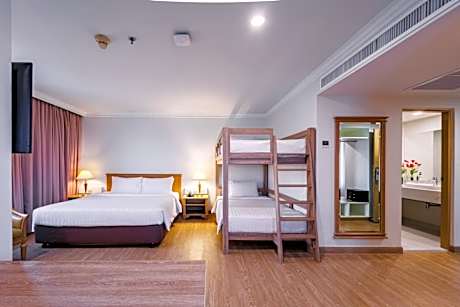 Deluxe Family Bunk Bed