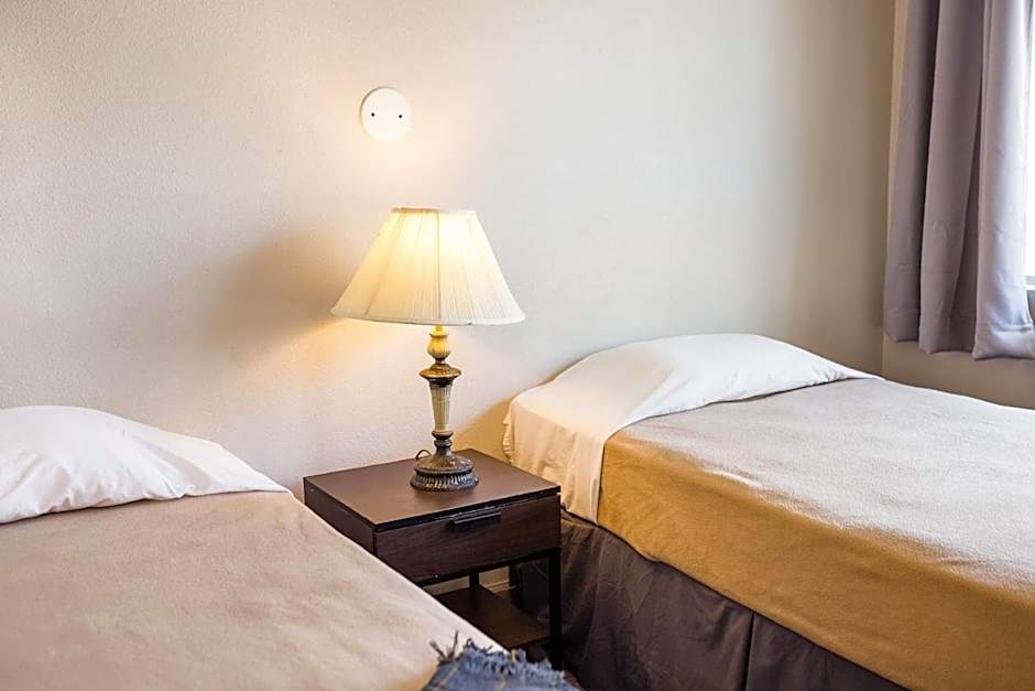 Harmony Inn and Suites