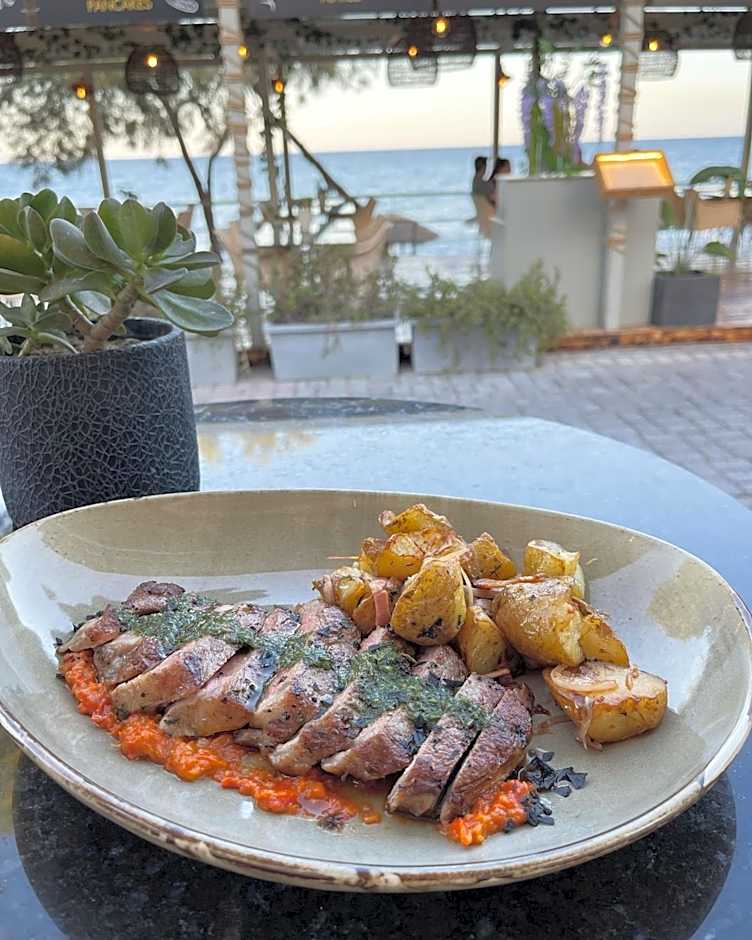 Elixir Del Mar on the Beach