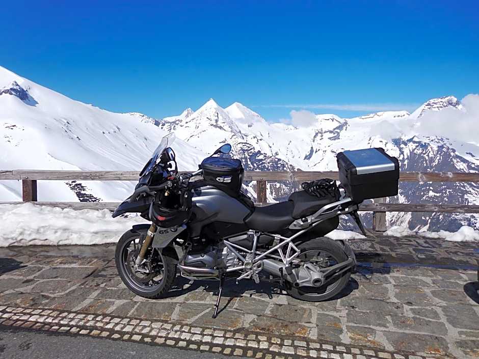 VÖTTER'S HOTEL in Kaprun am Kitzsteinhorn - Skibus direkt