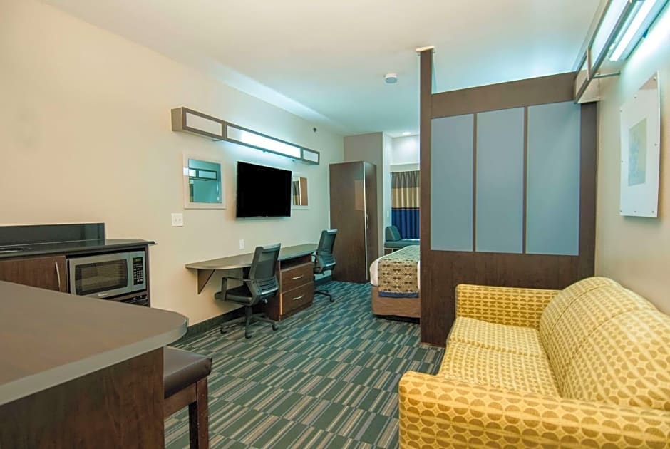 Microtel Inn & Suites by Wyndham Scott Lafayette