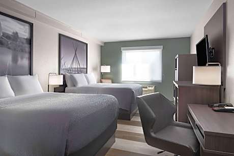 2 Queen Beds Non-Smoking