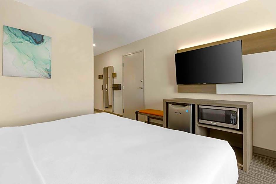 Comfort Suites At Tucson Mall