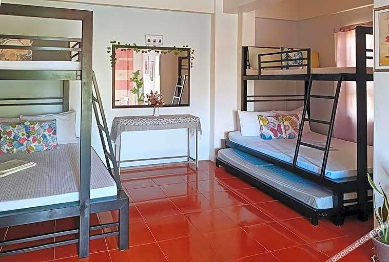 RedDoorz @ Mary Land Transient Alaminos Pangasinan