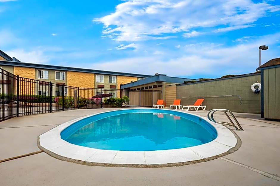 Days Inn by Wyndham Mt. Vernon