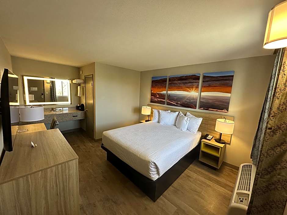 Days Inn by Wyndham Farmington NM