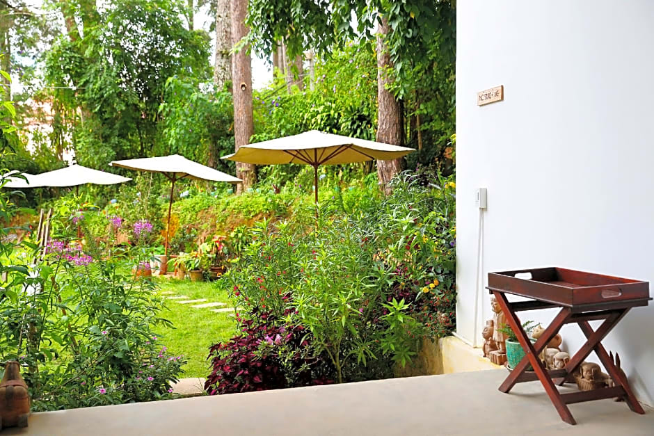 Stop and Go Boutique Hotel Since 1982