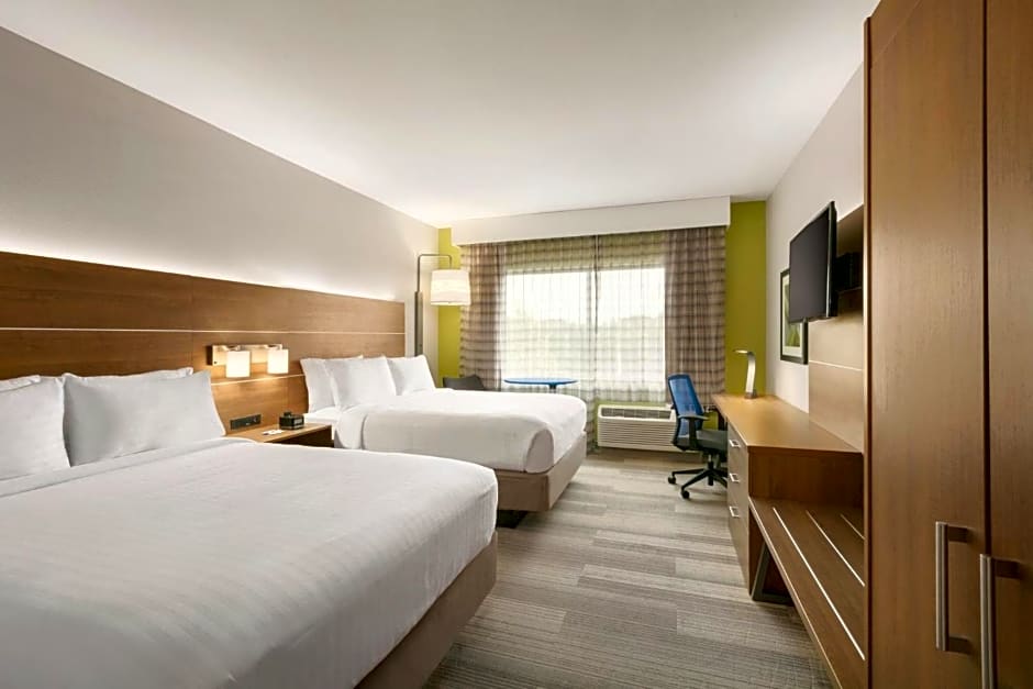 Holiday Inn Express & Suites Salisbury, an IHG Hotel