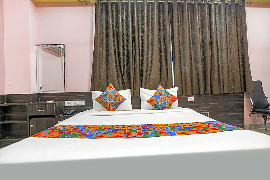 FabExpress Banarasi Kothi