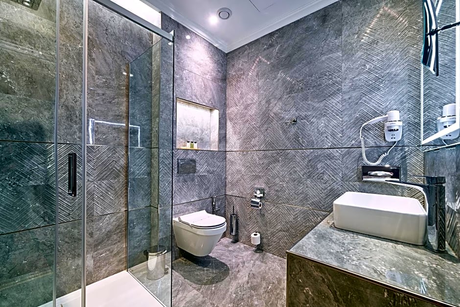 Golden Key Boutique Hotel