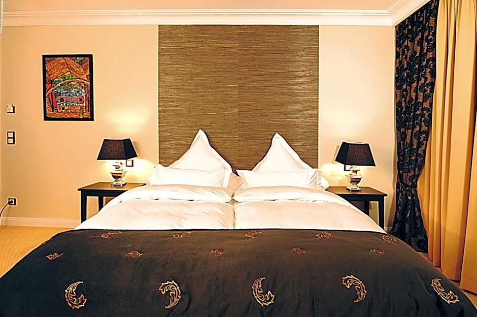 Hotel Business & More