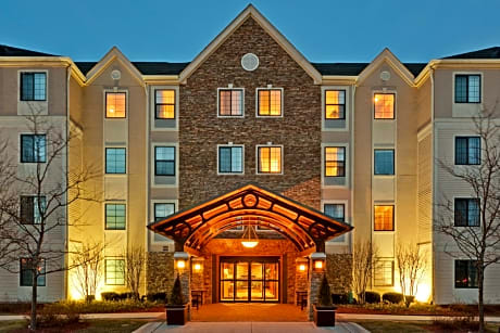 Staybridge Suites Glenview By IHG
