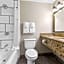 Days Inn & Suites by Wyndham Mesa Near Phoenix