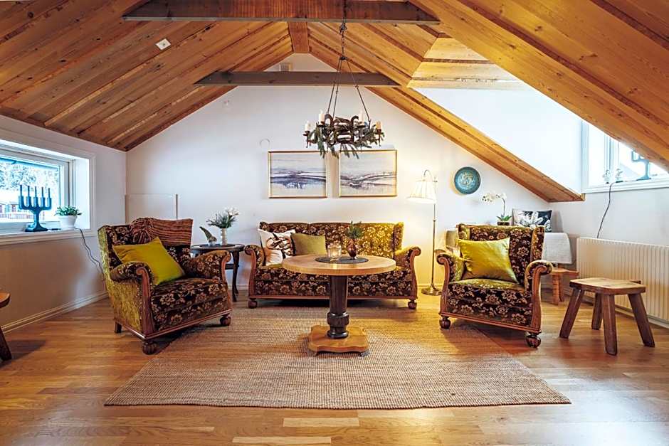 Lövåsgårdens Fjällhotell