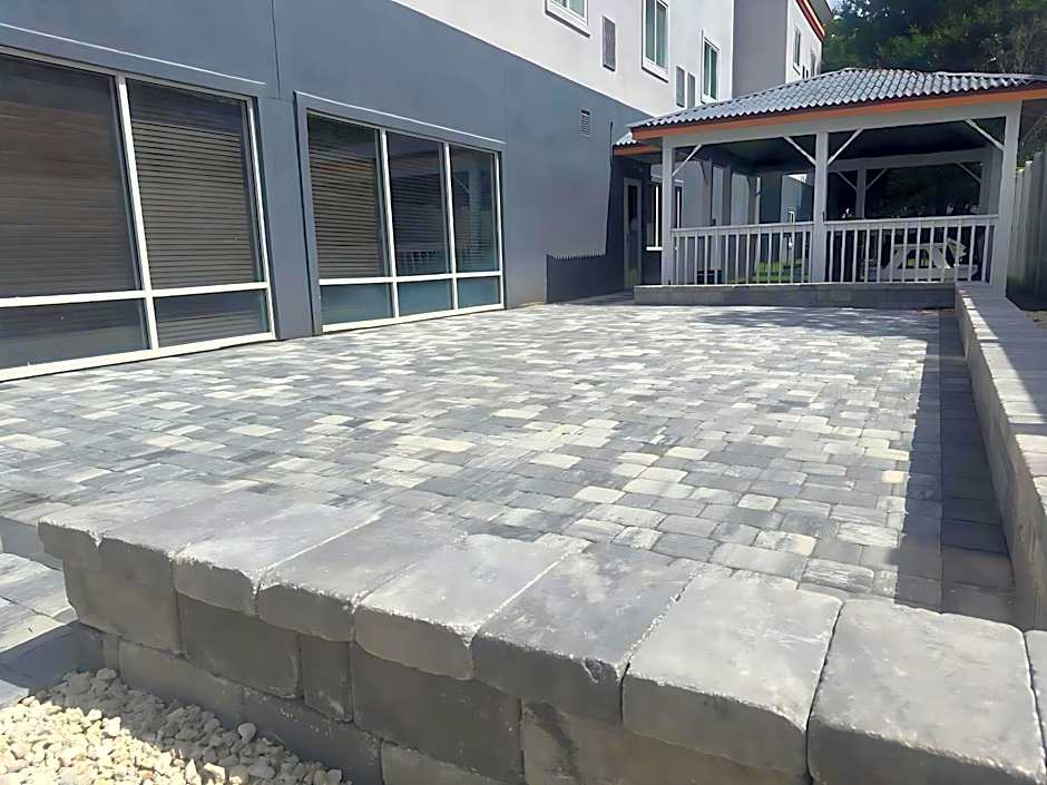 Hawthorn Extended Stay By Wyndham Kingsland