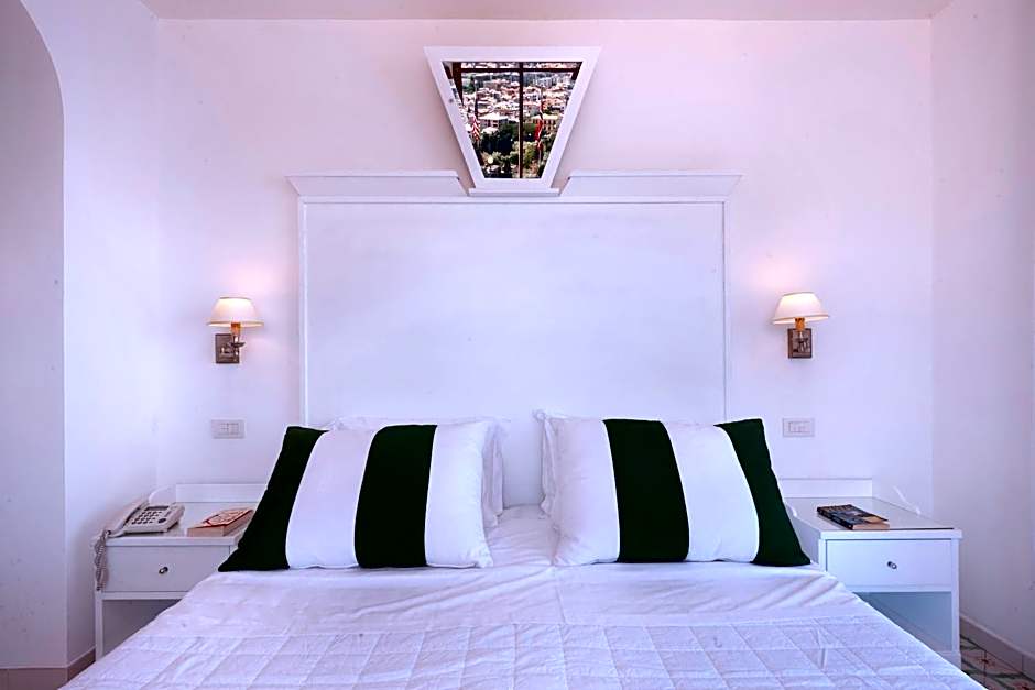 Hotel Bristol