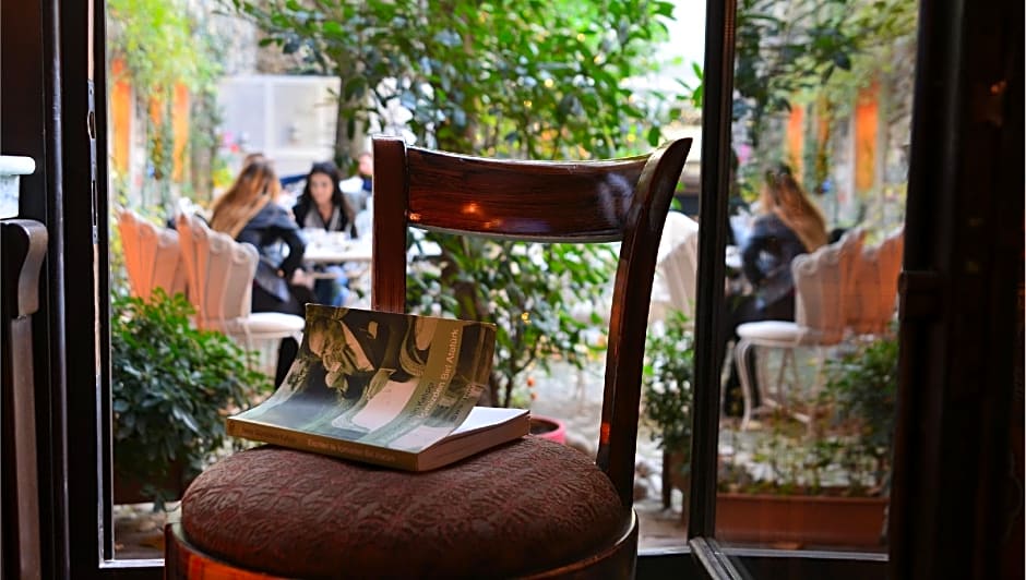 Kitapevi Hotel