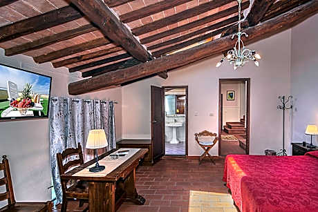 Economy Triple Room