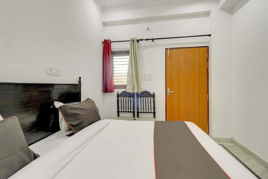 Collection O Bj Residency Near Botanic Garden Of Indian Republic – Noida, DC