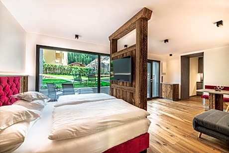 Studio with Garden View