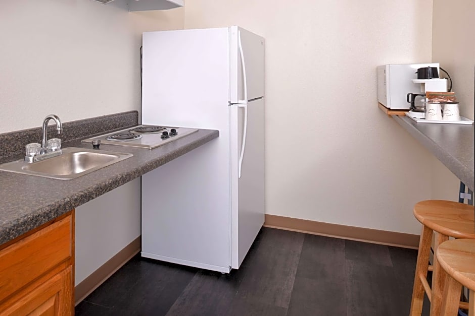 Americas Best Value Inn and Suites Atlantic