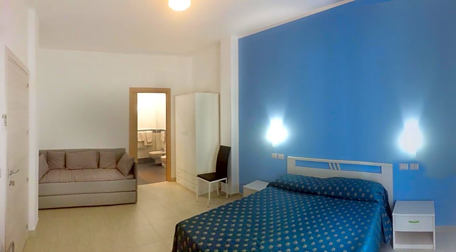 Maniel Beach Hotel