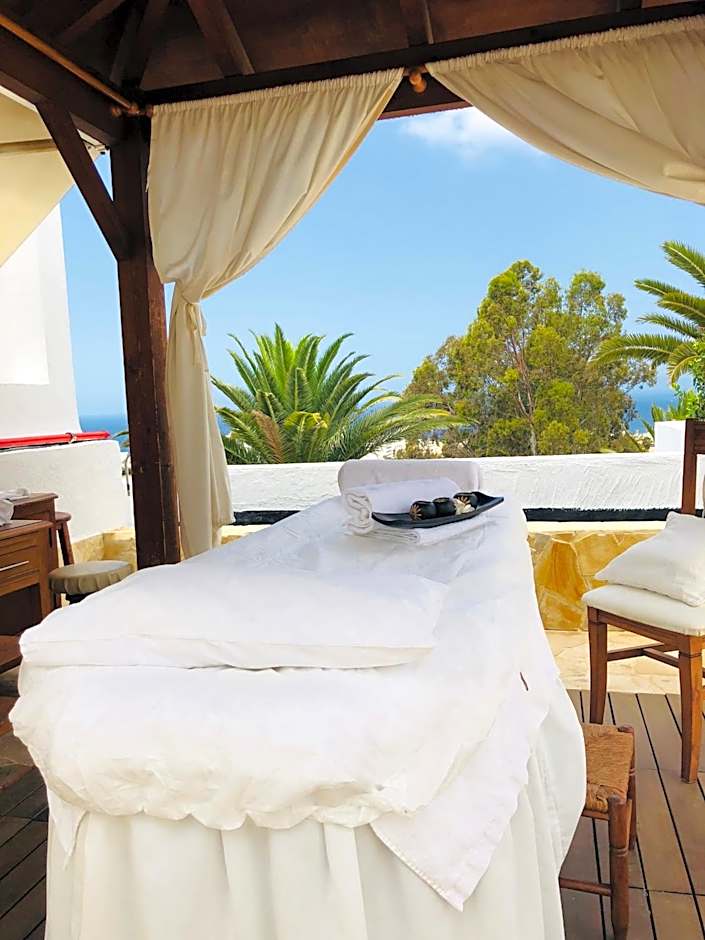 Regency Torviscas Apartments and Suites