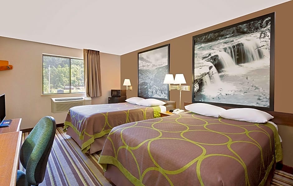 Photo 1 of 4 of 2 Double Beds