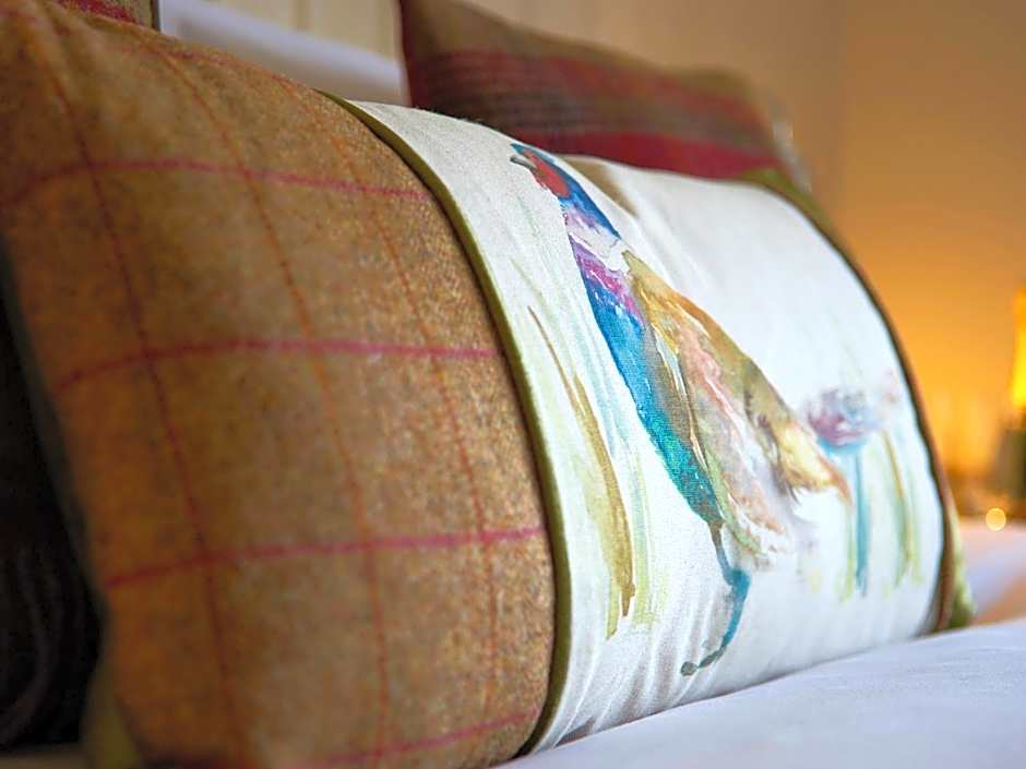 The Plough Inn & Cottages