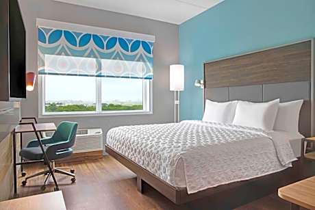 King Room with Walk-In Shower