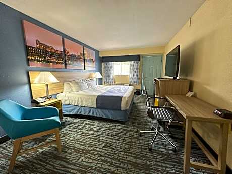 King Room - Non-Smoking