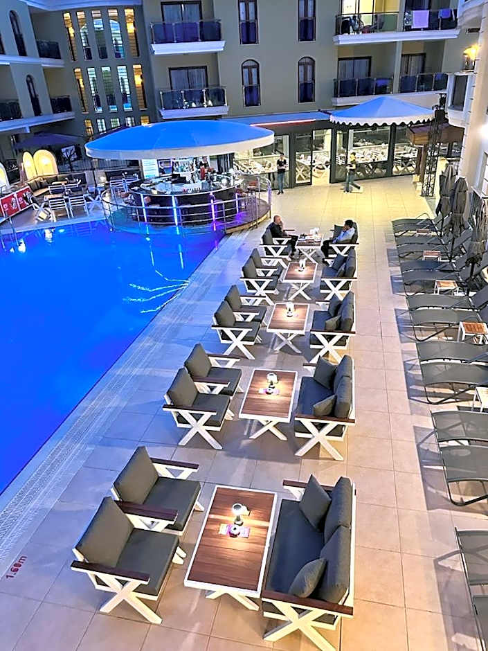 Club Karakas Apart Otel