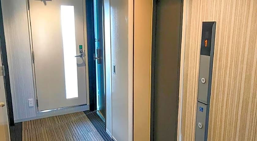 HOTEL LiVEMAX IKEBUKUROEKIMAE