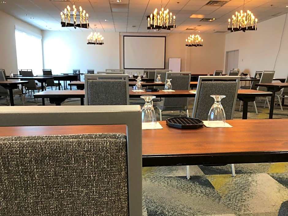 Holiday Inn Montreal Longueuil By IHG