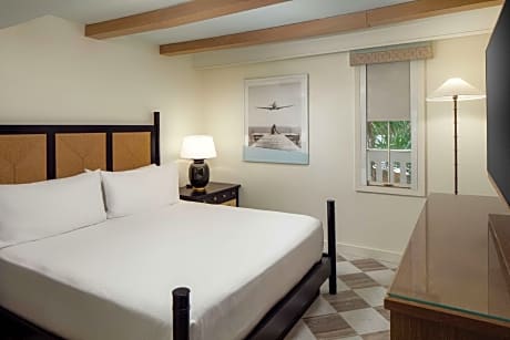 King Suite with Pool and Partial Ocean View