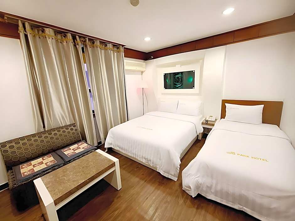Goodstay Andong Park Hotel