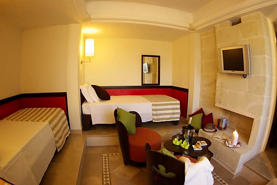 Photo 1 of 7 of Single Room