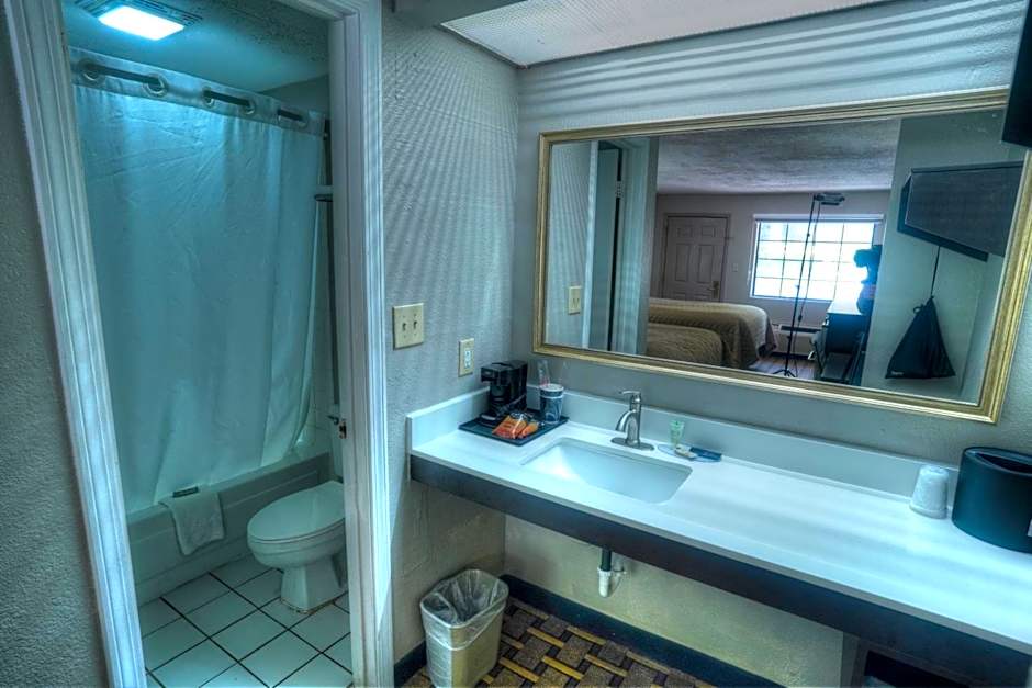 Amerivu Inn & Suites - Helen - Downtown