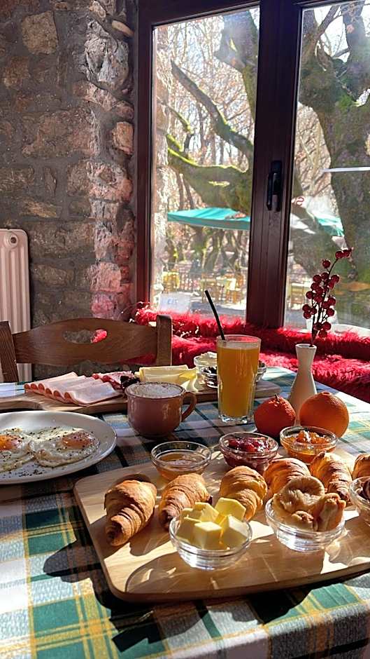 Mountain Hotels "Aroanides"