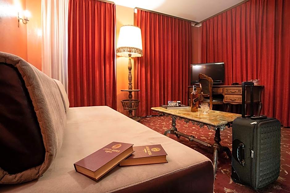 Real Hotel