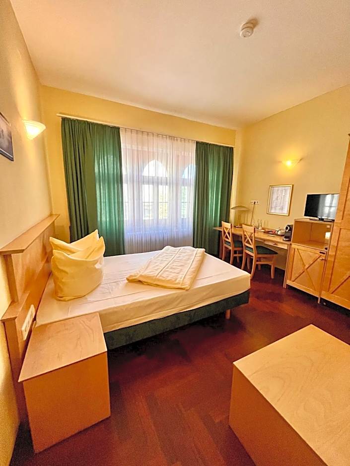 Hotel Hoepfner Burghof