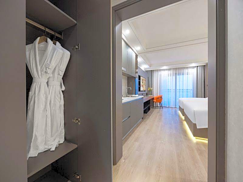 TULIP LODJ Apartment Hotel Wuhan Fanhai CBD Hankou Railway Station