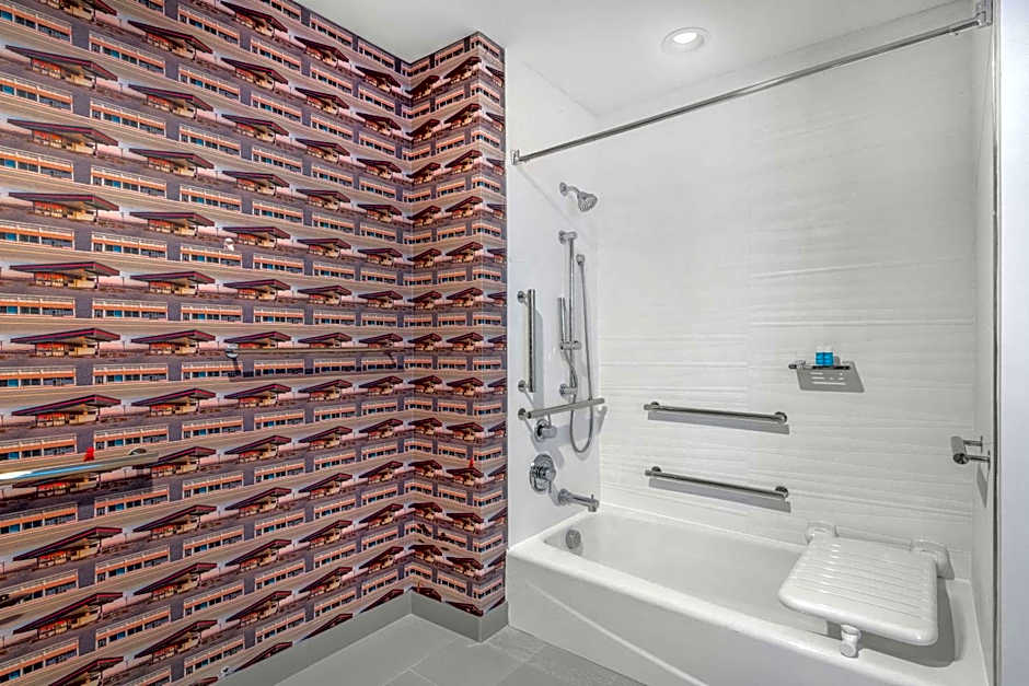 Aloft Denver North Westminster
