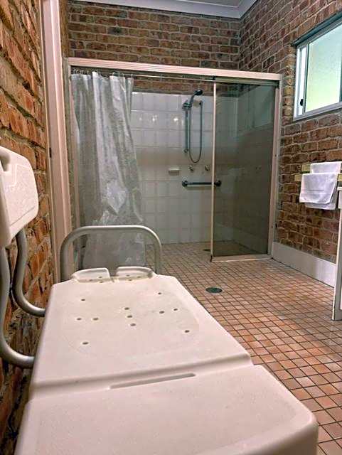Gloucester Country Lodge Motel