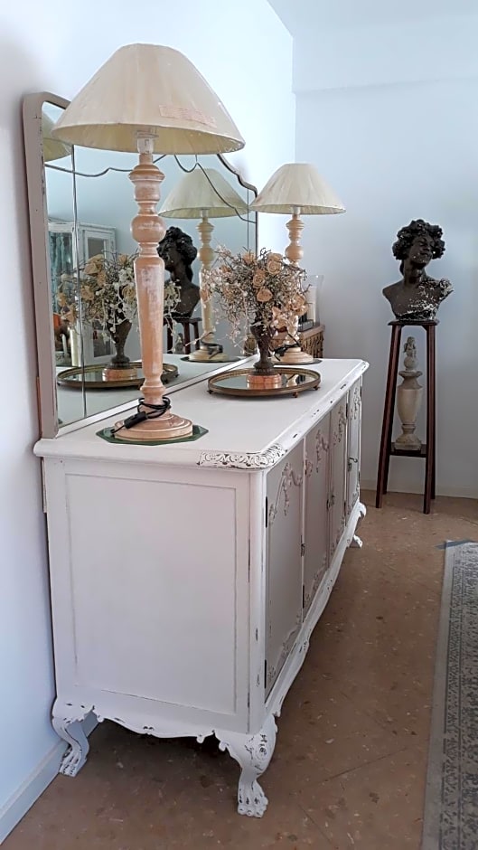 CHAMBRES D'HÔTES CHEZ CATHERINE A REUS chambre de Paris avec salle de bains privée