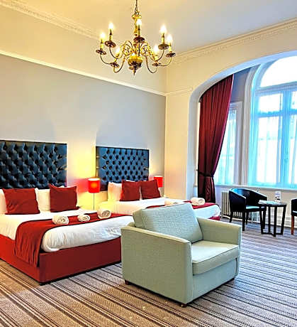 Standard Family Room with One Double Bed and One Single Bed - Non-Smoking