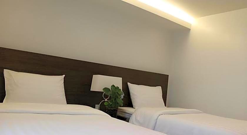 Top Star Hotel